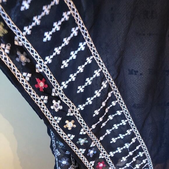 American Eagle Kimono wrap embroidered XS/S EUC - Picture 2 of 9